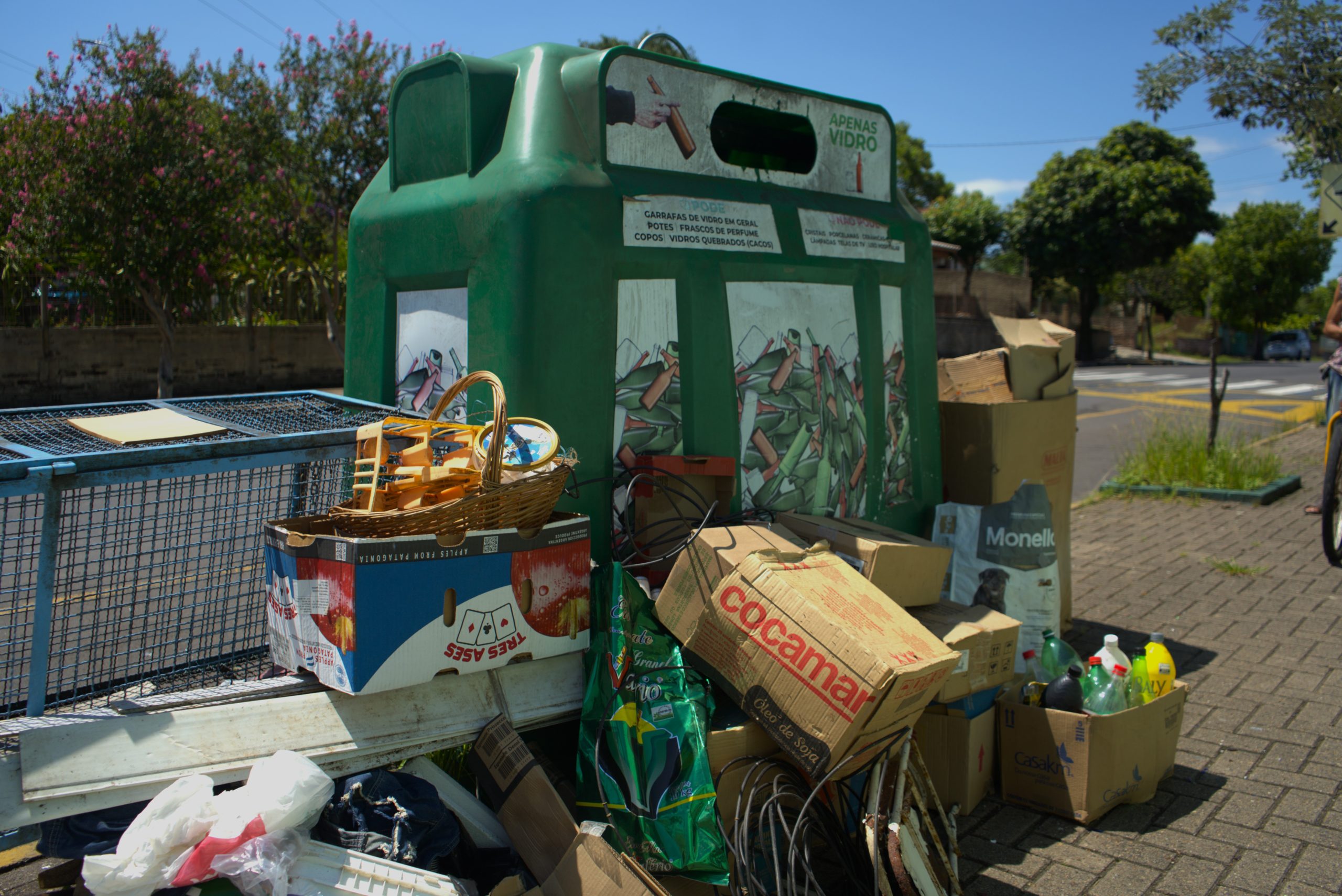 Descartar o que não pode nos PEVs inviabiliza reciclagem