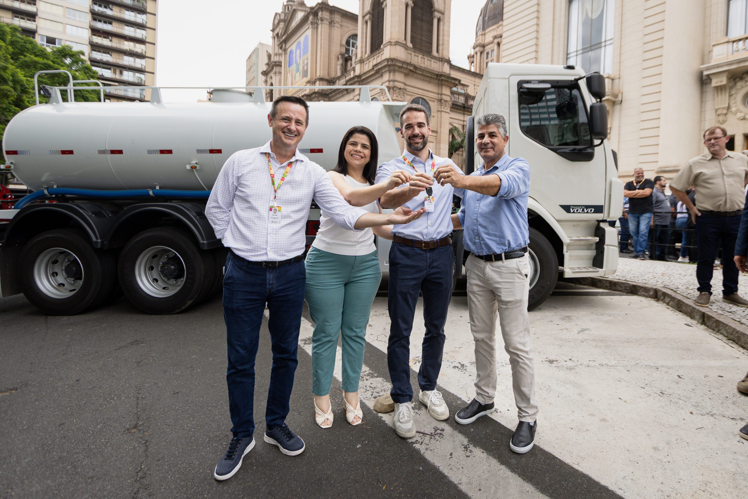 Novo caminhão-pipa reforça a infraestrutura de Campo Bom